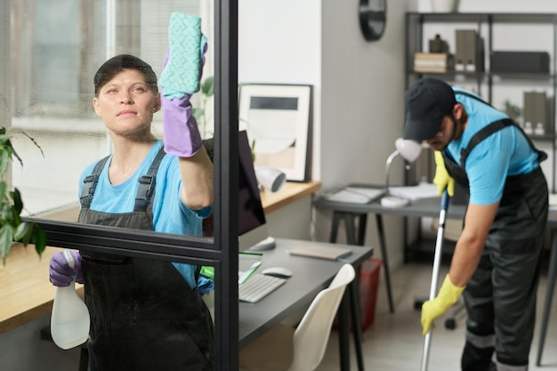 Searching for a Cleaning Service Near Me in South Bathurst?
